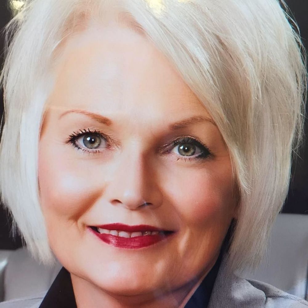 Meet your Posher, Julie